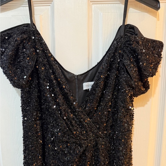 FAERIESTY Elegant Black Sequin Off Shoulder Dress MOM OR GRAN OF BRIDE OR GROOM - Picture 1 of 10